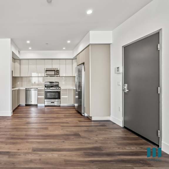 open-concept kitchen, dining room