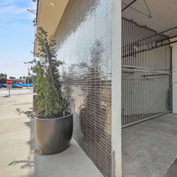 front entrance at ogden garden by wiseman, los angeles, california