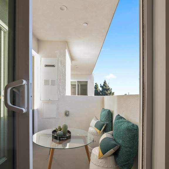 patios with city views