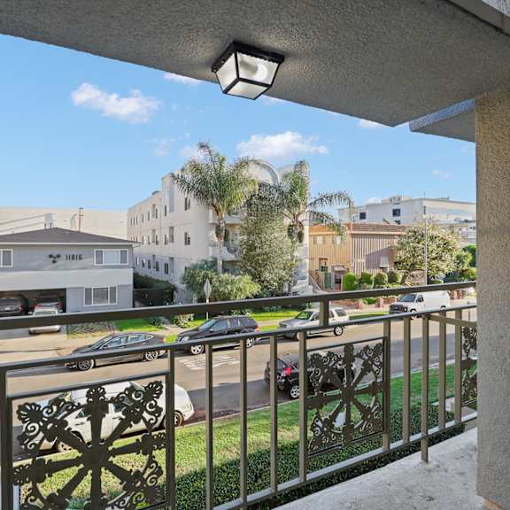 upstairs patio street view
