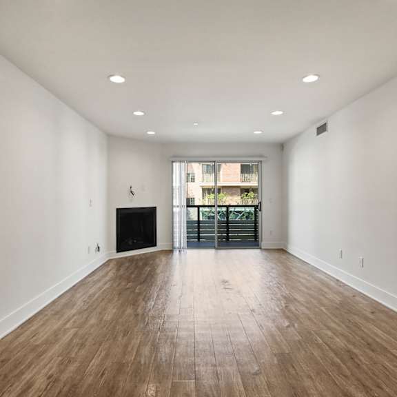 living room area with patio