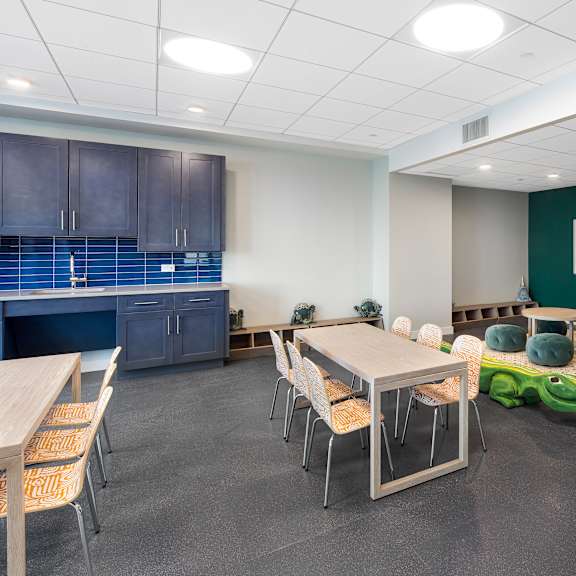 archer green children's room