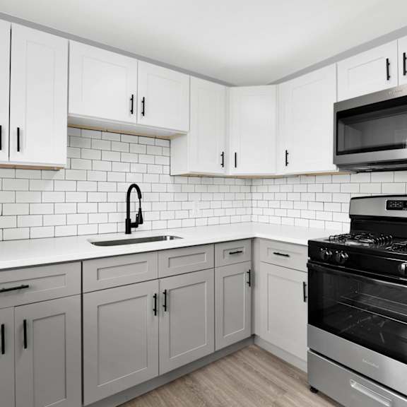 the preserve at ballantyne commons apartment kitchen