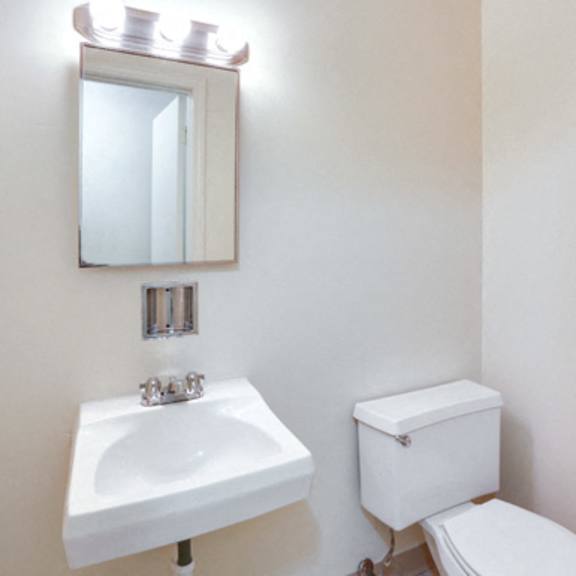 sundridge apartments – bathroom – master bathroom - on-site laundry - 24 hour emergency maintenance – ask for a tour - extra storage – pet friendly