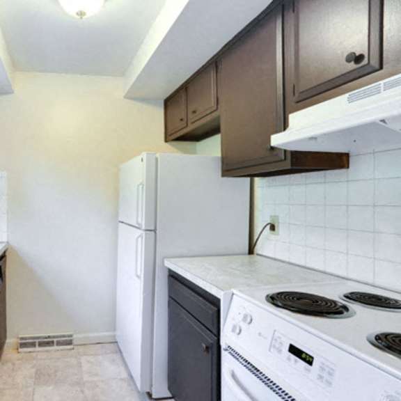 sundridge apartments – kitchen - dining – efficient appliances included – dishwasher - electronic thermostat – storage - electric range - 24 hour emergency maintenance – basic fios internet included -