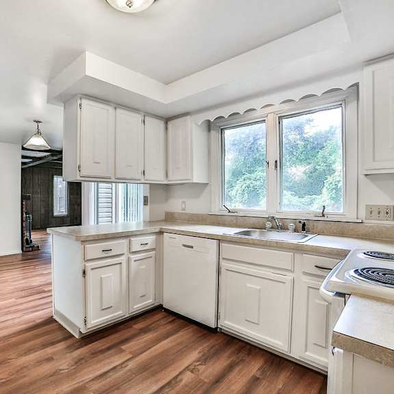 294 little robin road