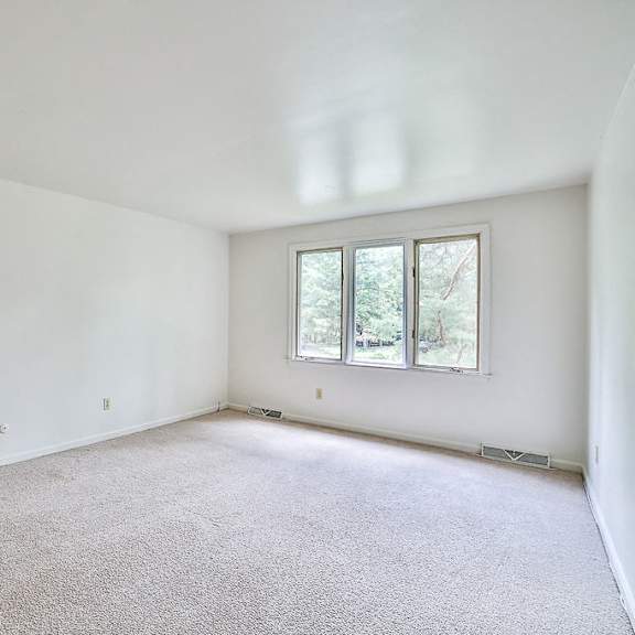 294 little robin road