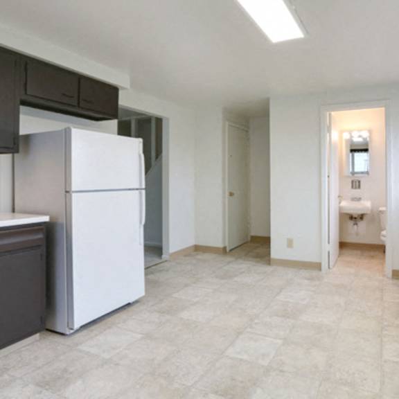 210 meadowlawn cheektowaga - fully applianced kitchen