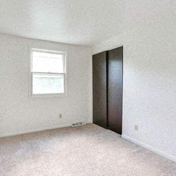 258 sundridge, amherst - bedroom 3