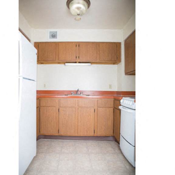 the roosevelt apartments – kitchen - dining – appliances included – gas range - storage - 24 hour emergency maintenance – water/trach pickup included - storage - ask for a tour – pet friendly - interc