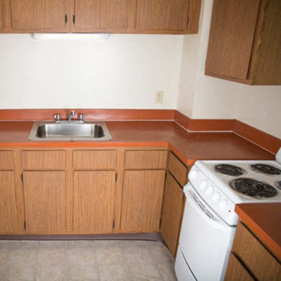 the roosevelt apartments – kitchen - dining – appliances included – gas range - storage - 24 hour emergency maintenance – water/trach pickup included - storage - ask for a tour – pet friendly - interc