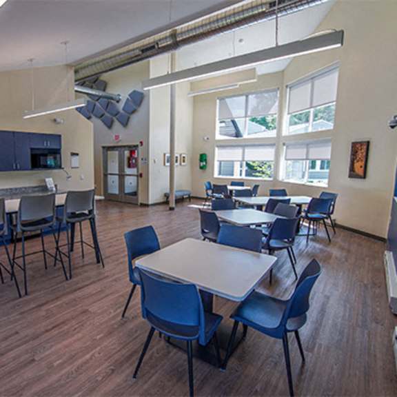 parkside houses – one to four-bedroom, one to one and a half-bath units – amherst, ny – off street parking – ub north – swimming pool – tennis court - cable/internet ready - in-unit laundry