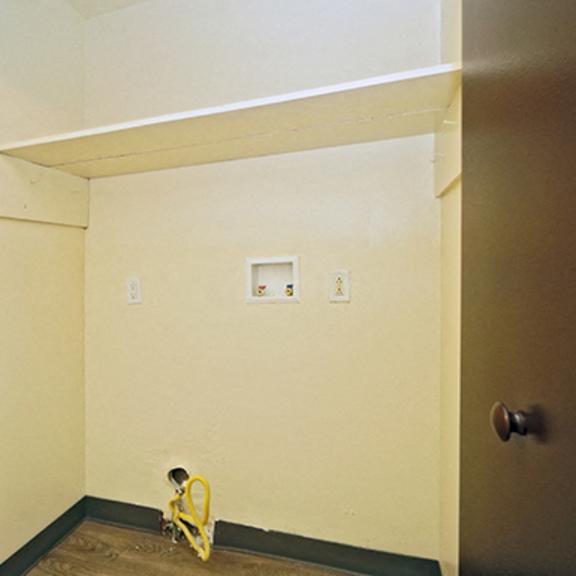 parkside houses - one to four-bedroom, one to one and a half-bath units – amherst, ny – williamsville north school district - closets – appliances included - in-unit laundry - ub north  – cable/intern