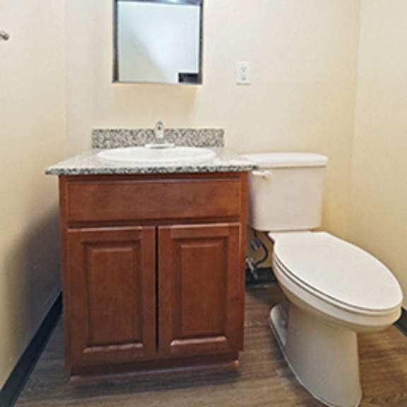 parkside houses – bathroom - on-site laundry - 24 hour emergency maintenance – ask for a tour - extra storage 