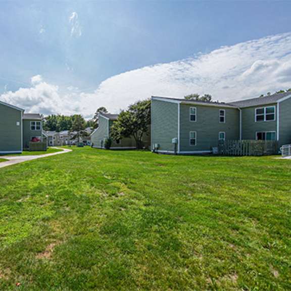 parkside houses – one to four-bedroom, one to one and a half-bath units – amherst, ny – off street parking – ub north – swimming pool – tennis court - cable/internet ready - in-unit laundry