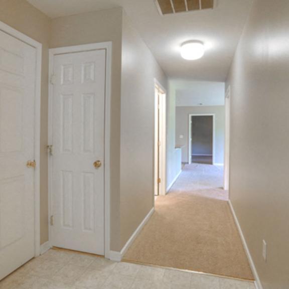 stonington park apartments - two-bedroom, two-bath units - two-bedroom, one and a half-bath units - three-bedroom, two-bath units – getzville, ny – williamsville school district – fireplace – air cond