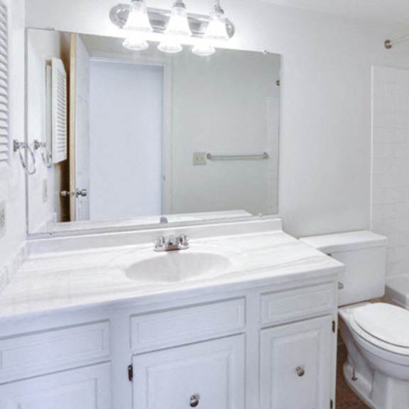liberty square apartments – bathroom – appliances included - 24 hour emergency maintenance – ask for a tour - pet friendly