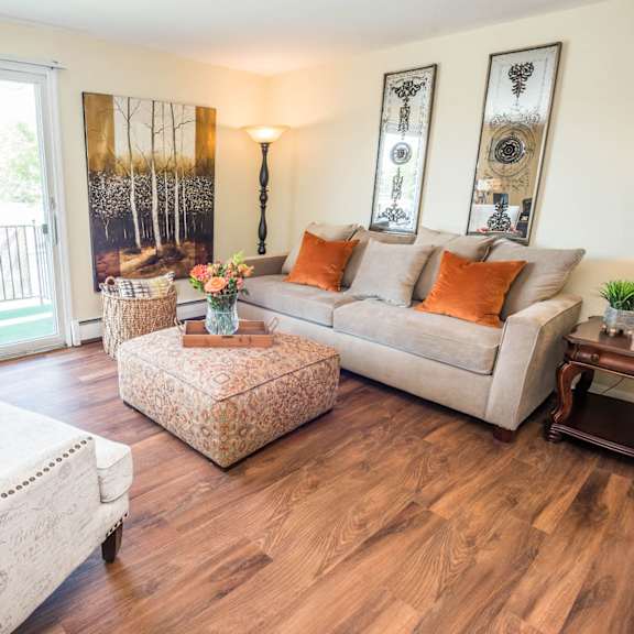 olde towne village apartments – living room – snack bar - kenmore school district - air conditioner - appliances included - 24 hour emergency maintenance – ask for a tour - pet friendly