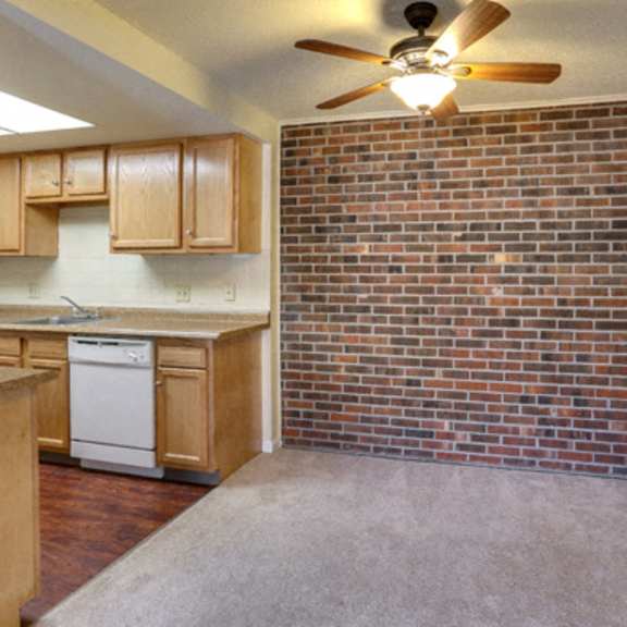 london towne apartments – dining area - appliances included - 24 hour emergency maintenance - garbage disposal – dishwasher - ask for a tour - pet friendly