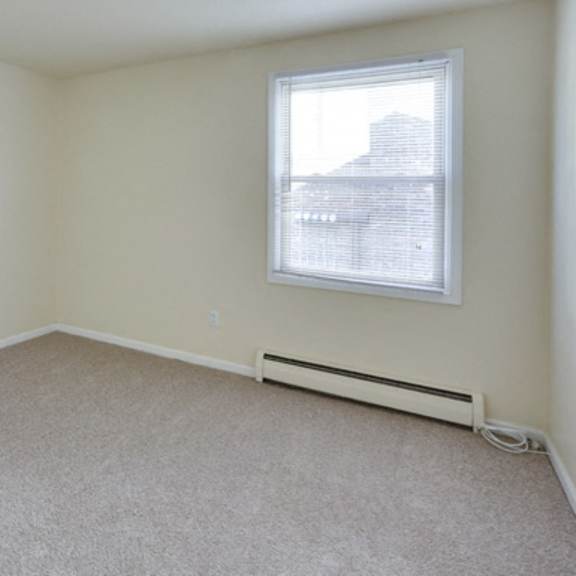 london towne apartments – one-bedroom, one-full bath units in amherst new york - ask for a tour - pet friendly