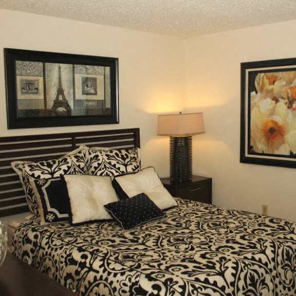 peppertree village apartments - one-bedroom, one-bath units in amherst new york – closet – master - private storage - ceiling fan - ask for a tour - pet friendly