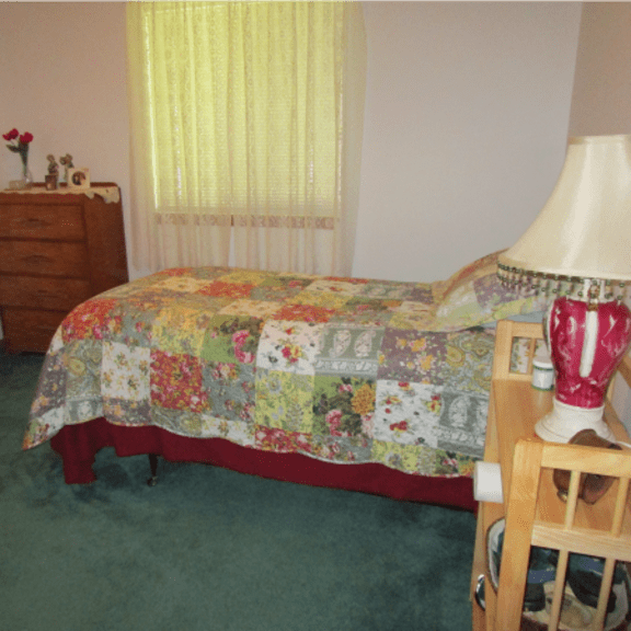 louise garden furnished bedroom