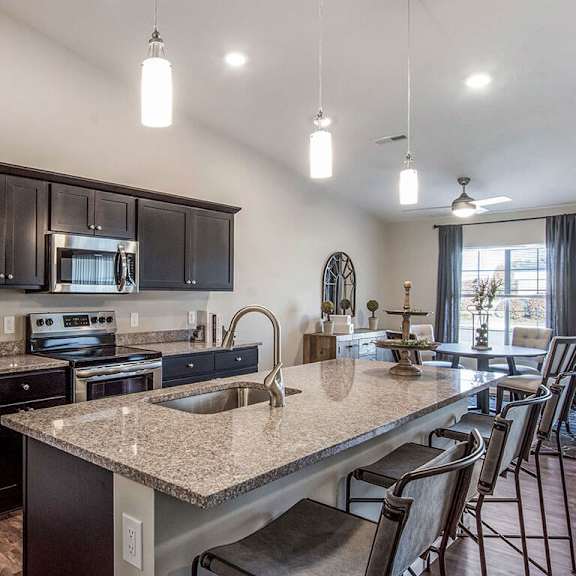 cuyahoga falls apartment rentals redwood living redwood cuyahoga falls bath road willowood kitchen