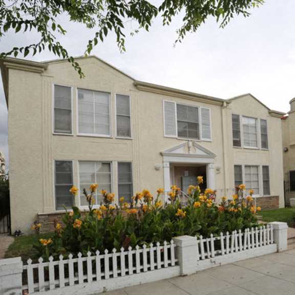 beverly hills apartments