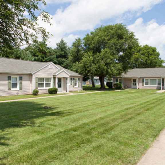 country club village i exterior 8
