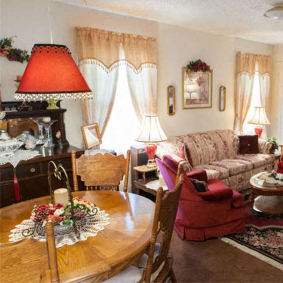 country club village i interior 7