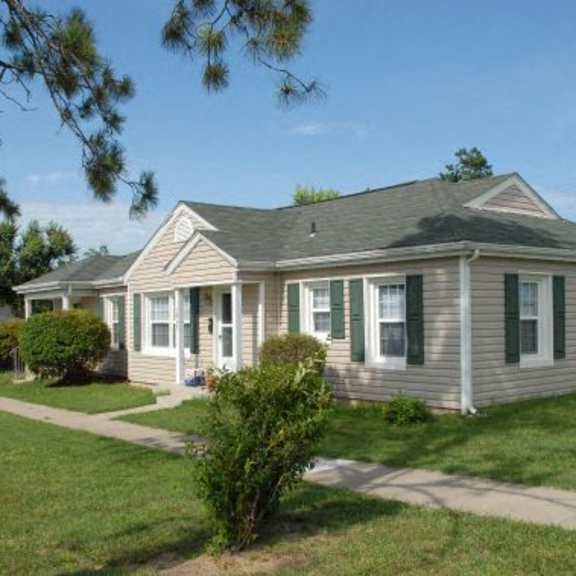 country club village ii exterior 3