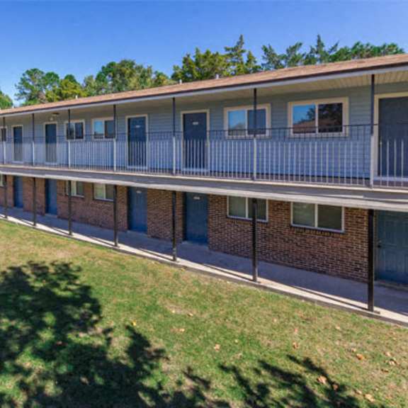 middletowne exterior 5