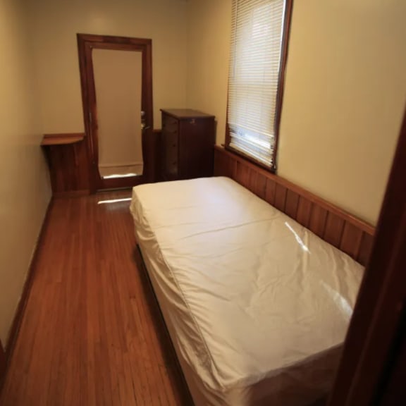507-5 bedroom