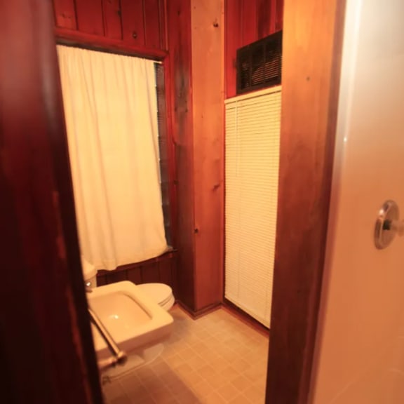 507-7 bathroom