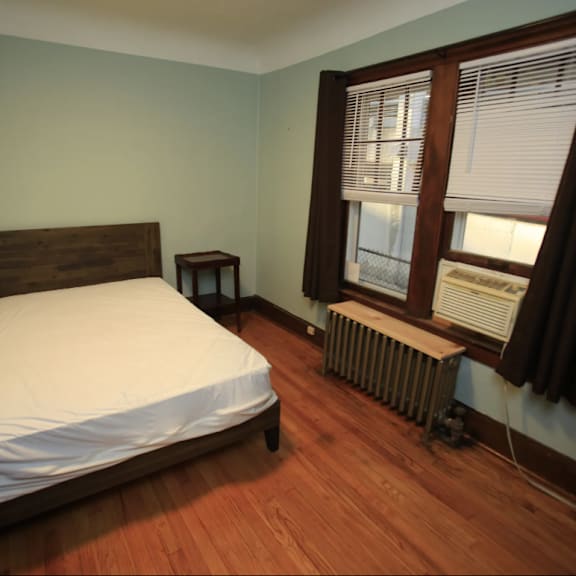 511-1 bedroom