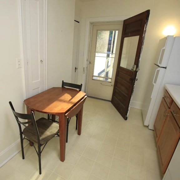 511-1 kitchen