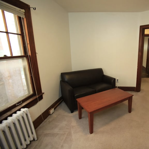 511-2 living space