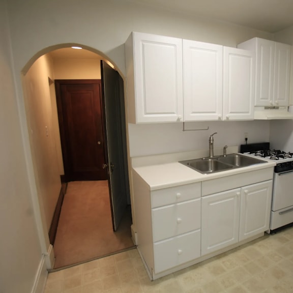 511-4 kitchen