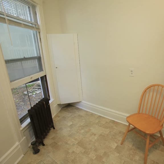 602-3 dinning nook