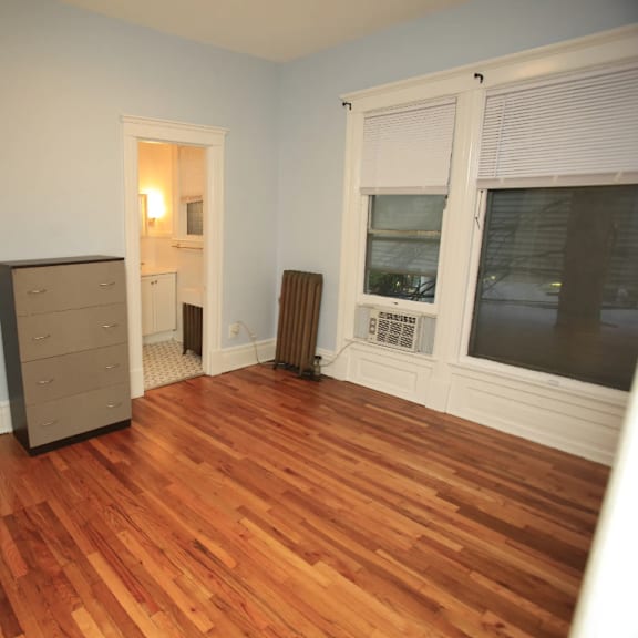 602-4 bedroom