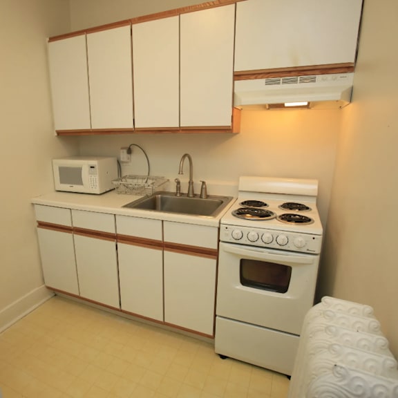 602-7 kitchen