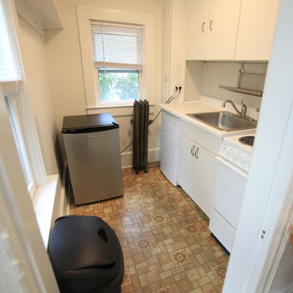602-8 kitchen