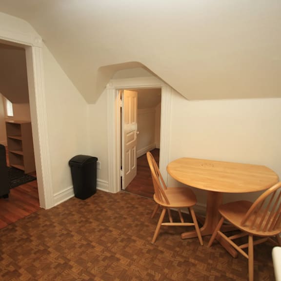 602-9 dinning space