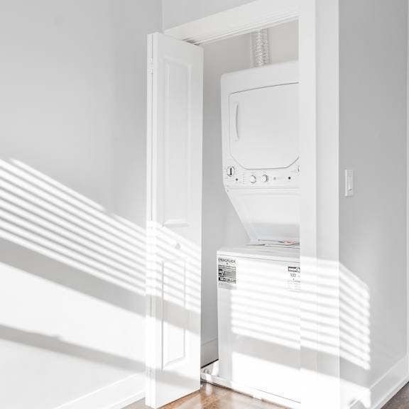 2957-s2 (one bedroom)