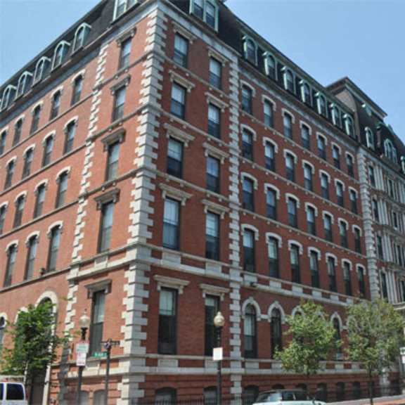 franklin square exterior 2
