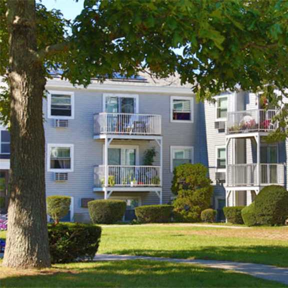cromwell court exterior 2