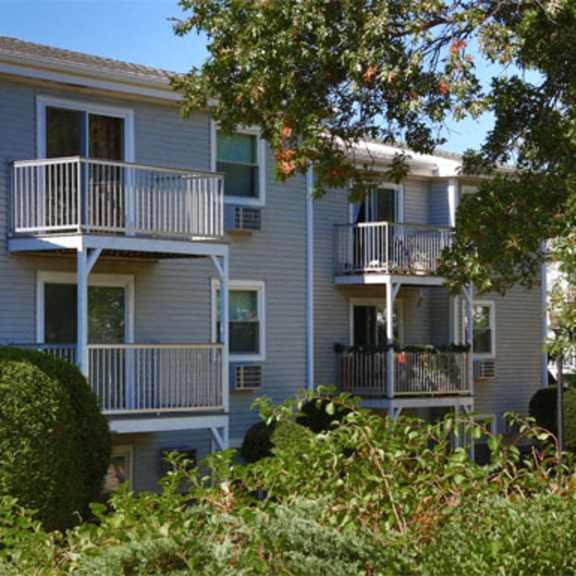 cromwell court exterior 3