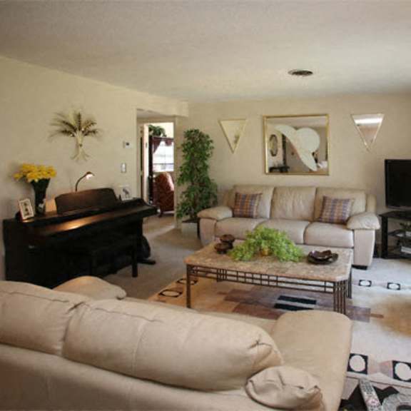 cromwell court interior 2