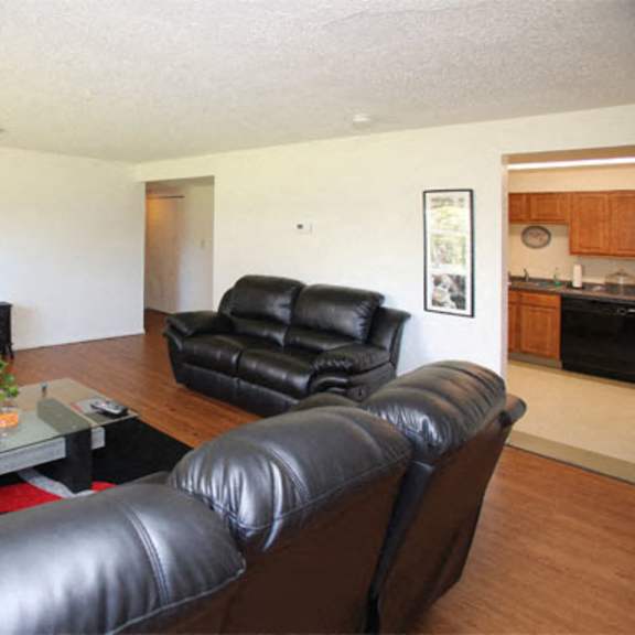 cromwell court interior 9