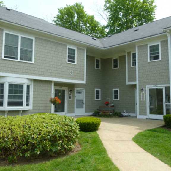 rock harbor village exterior 3